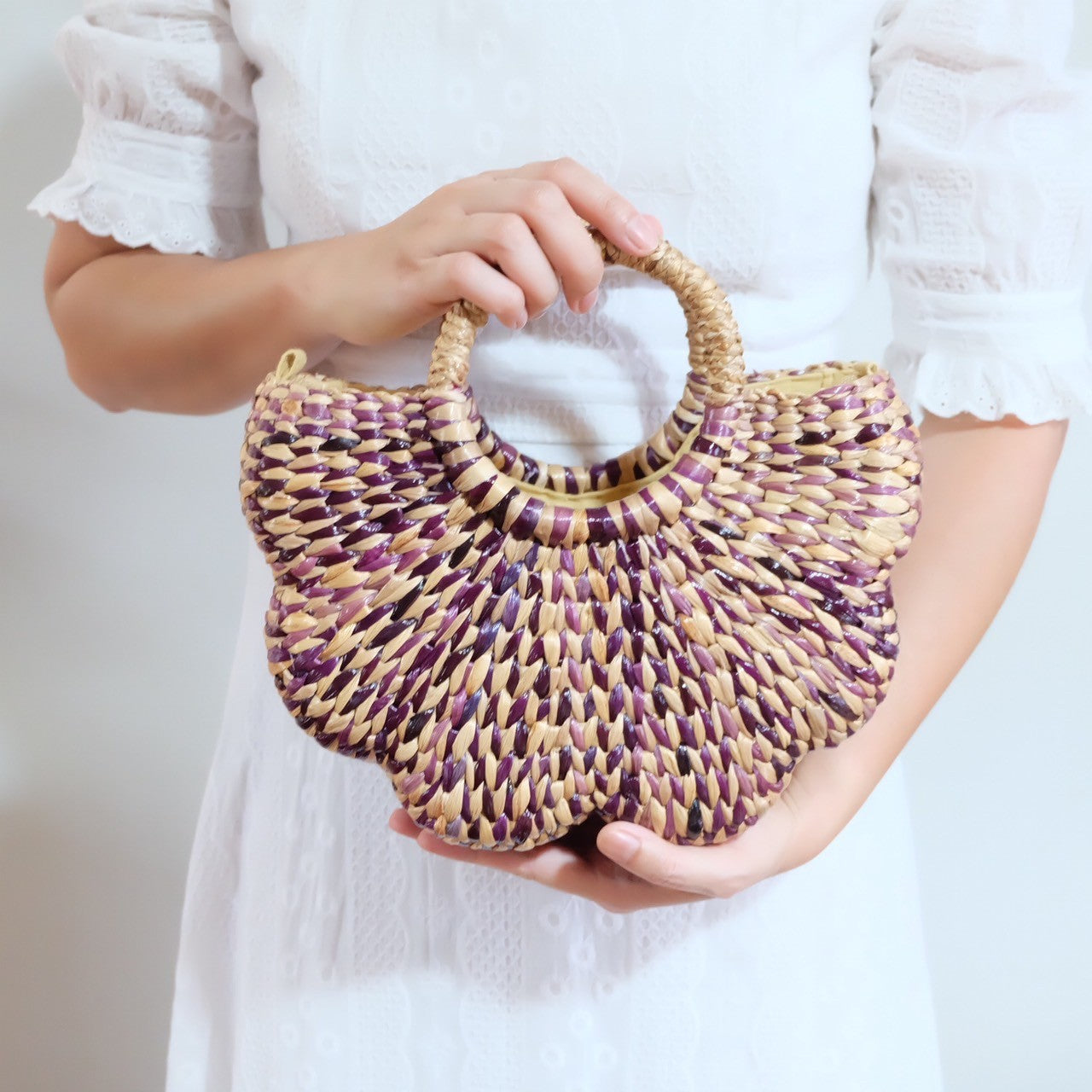 Flower Scallop Handbag - Water hyacinth - Violet