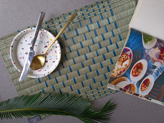 Placemat L Grey navy center rain storm