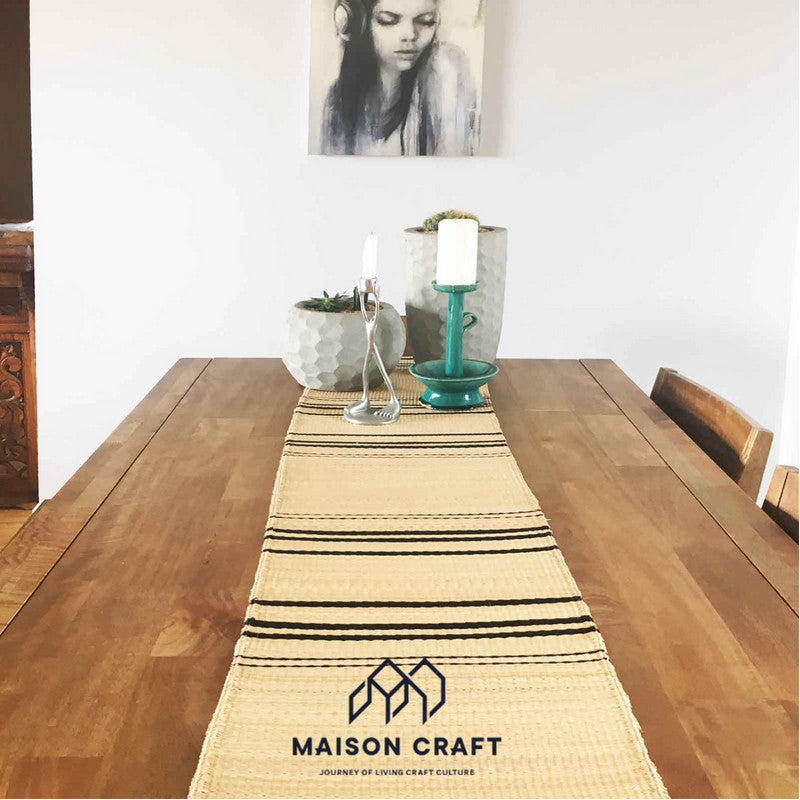 What a beautiful dining table !!