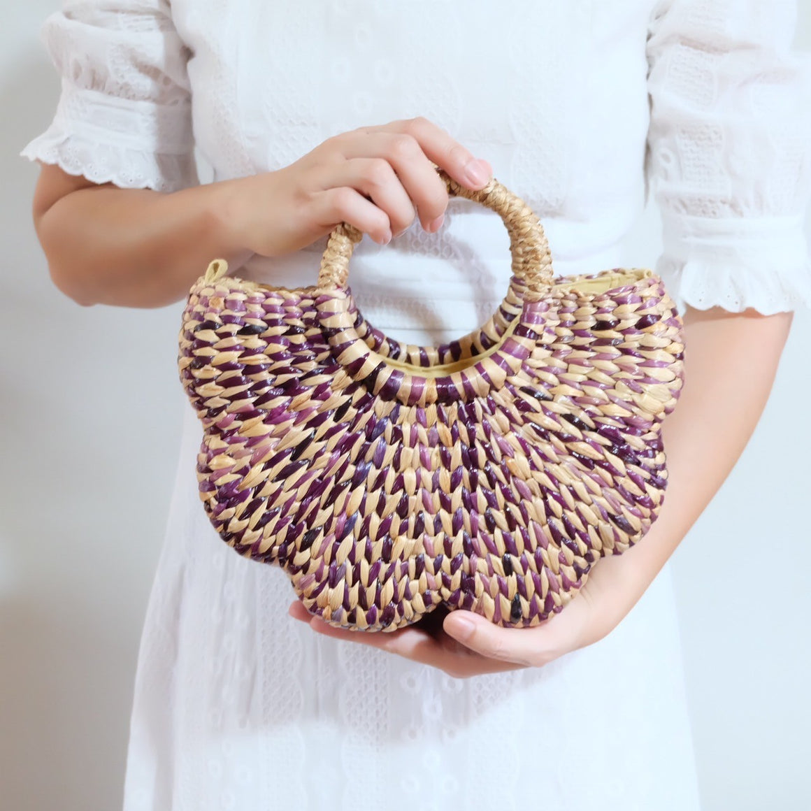 Flower Scallop Handbag - Water hyacinth - Violet