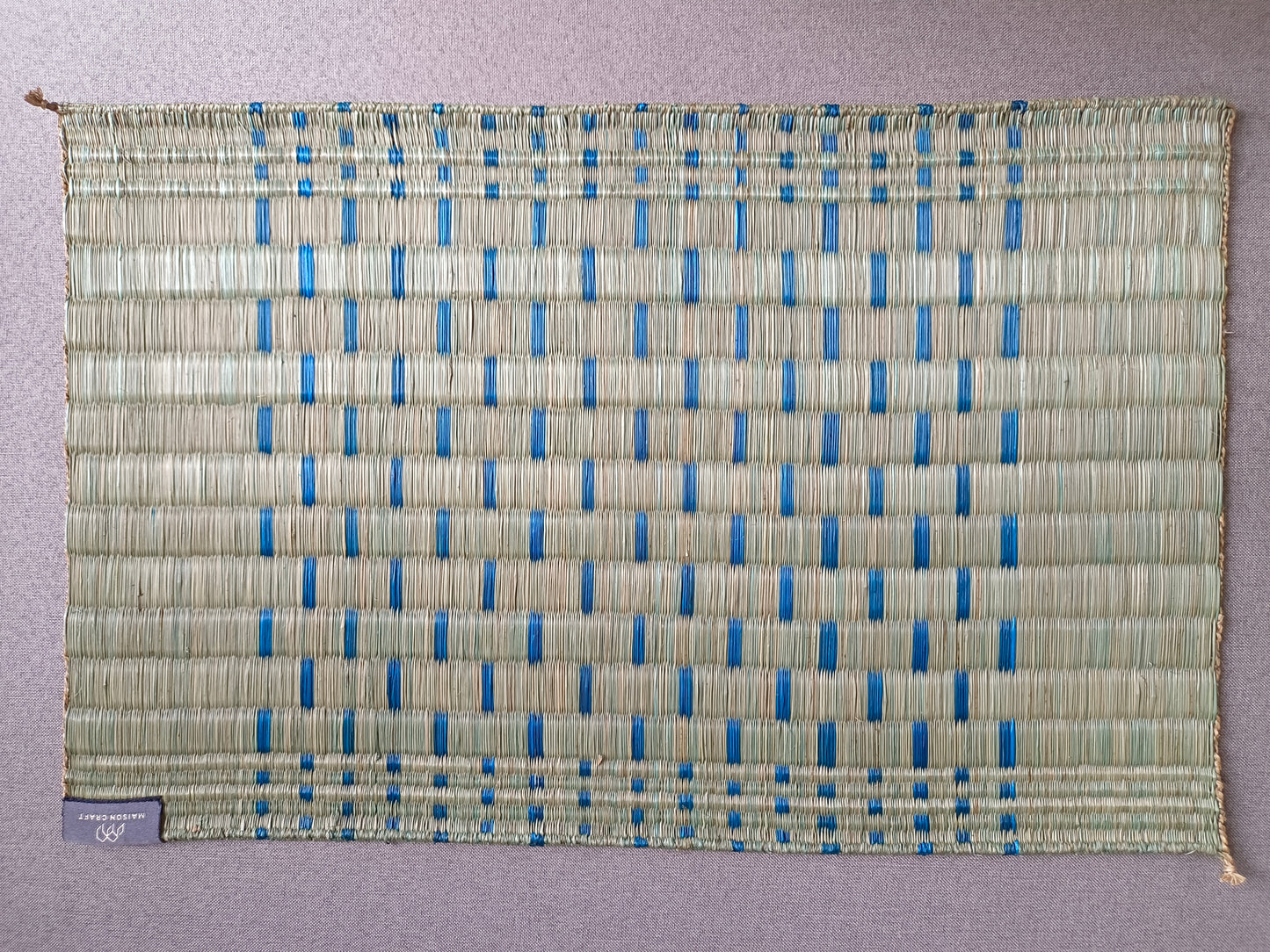 Placemat L Grey navy center rain storm