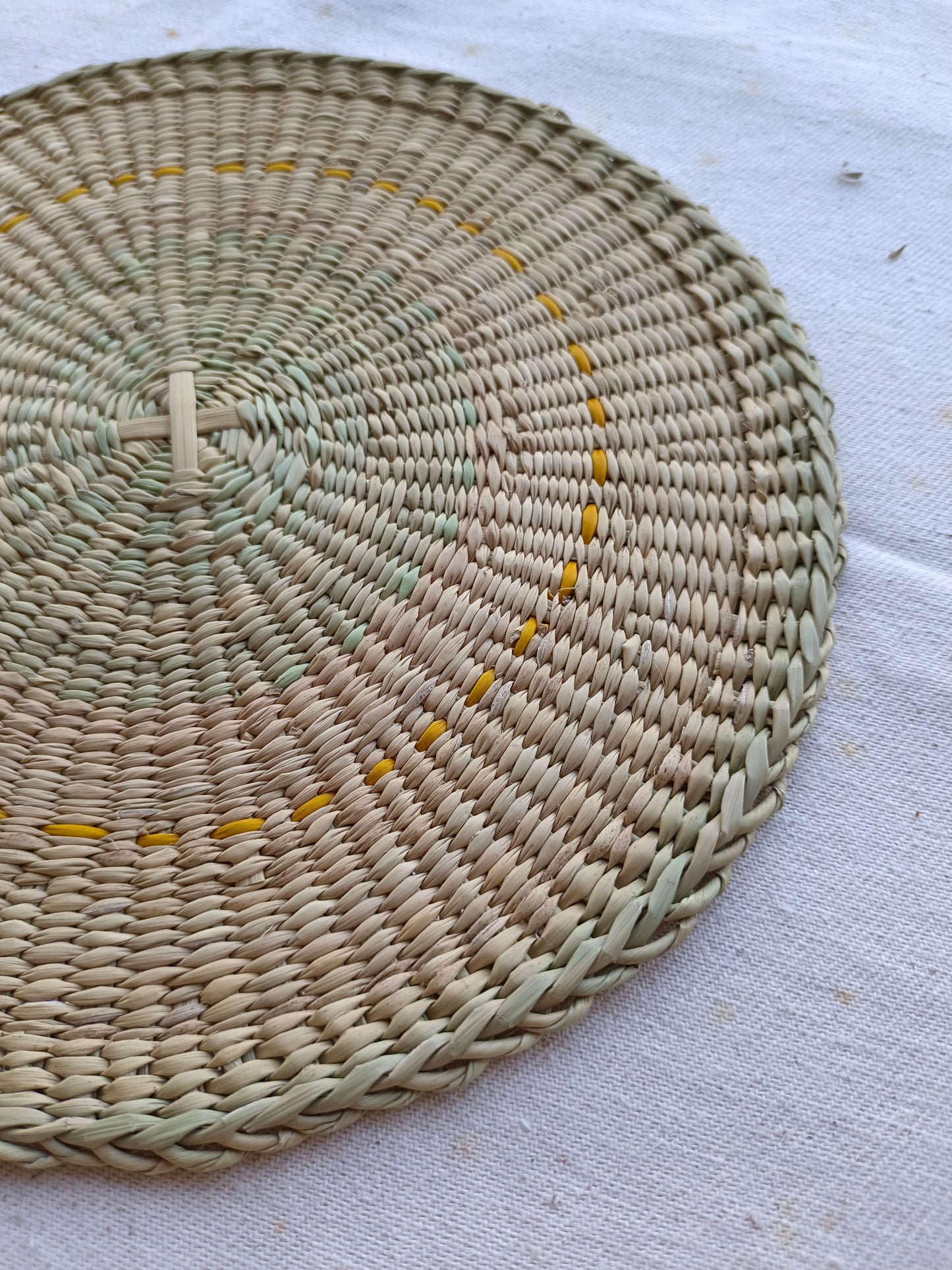 Placemat Round Natural yellow