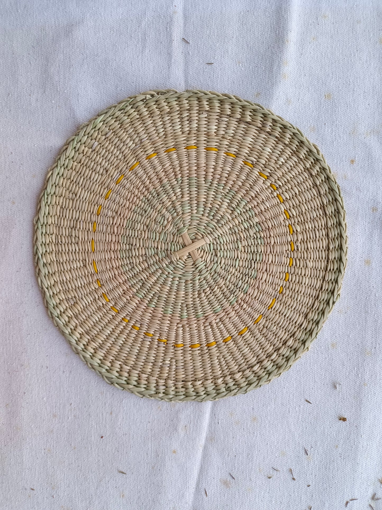 Placemat Round Natural yellow