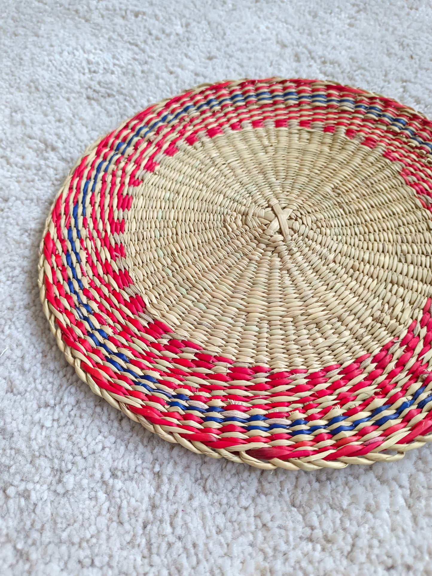 Placemat Round Cherry white